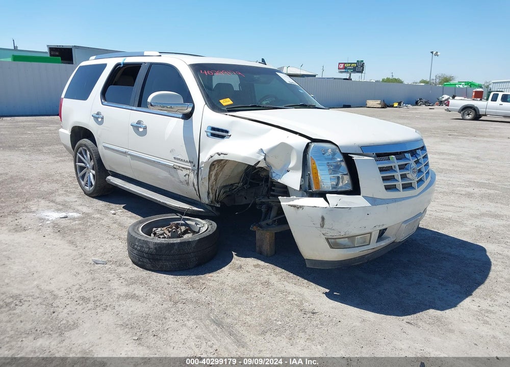 2011 CADILLAC ESCALADE LUXURY VIN: 1GYS3BEF5BR373732