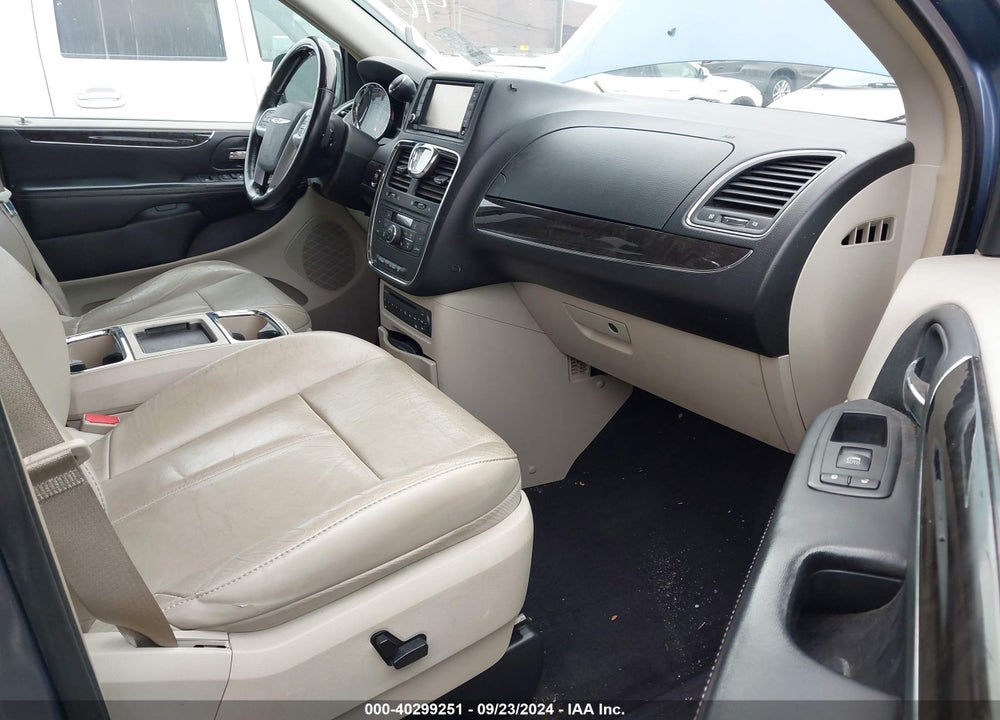2012 CHRYSLER TOWN & COUNTRY LIMITED VIN: 2C4RC1GG9CR174697