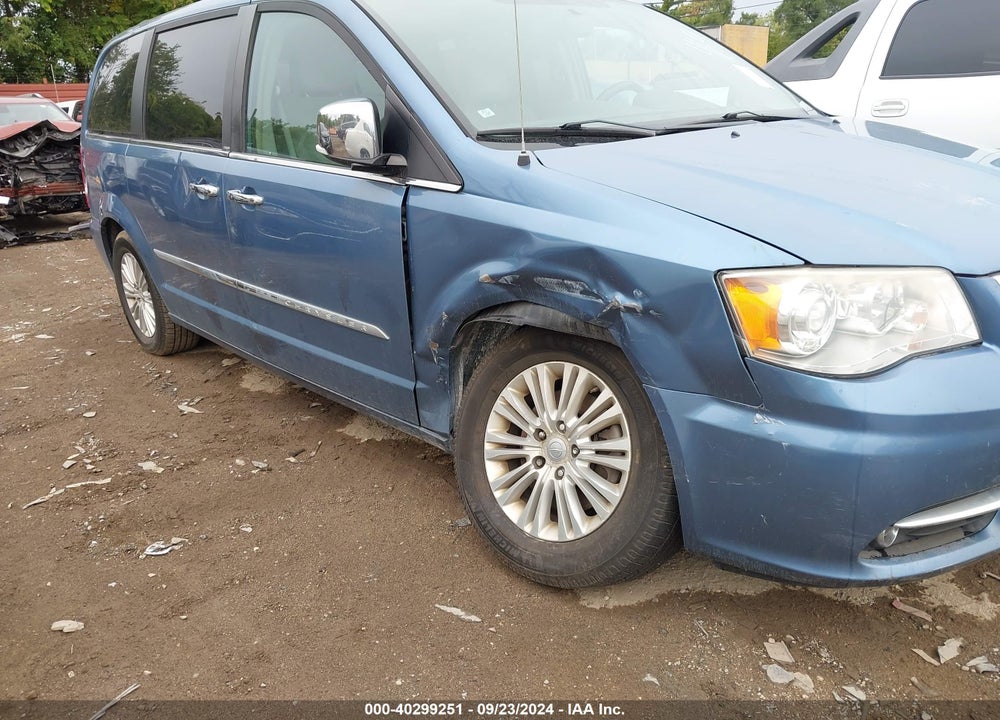 2012 CHRYSLER TOWN & COUNTRY LIMITED VIN: 2C4RC1GG9CR174697