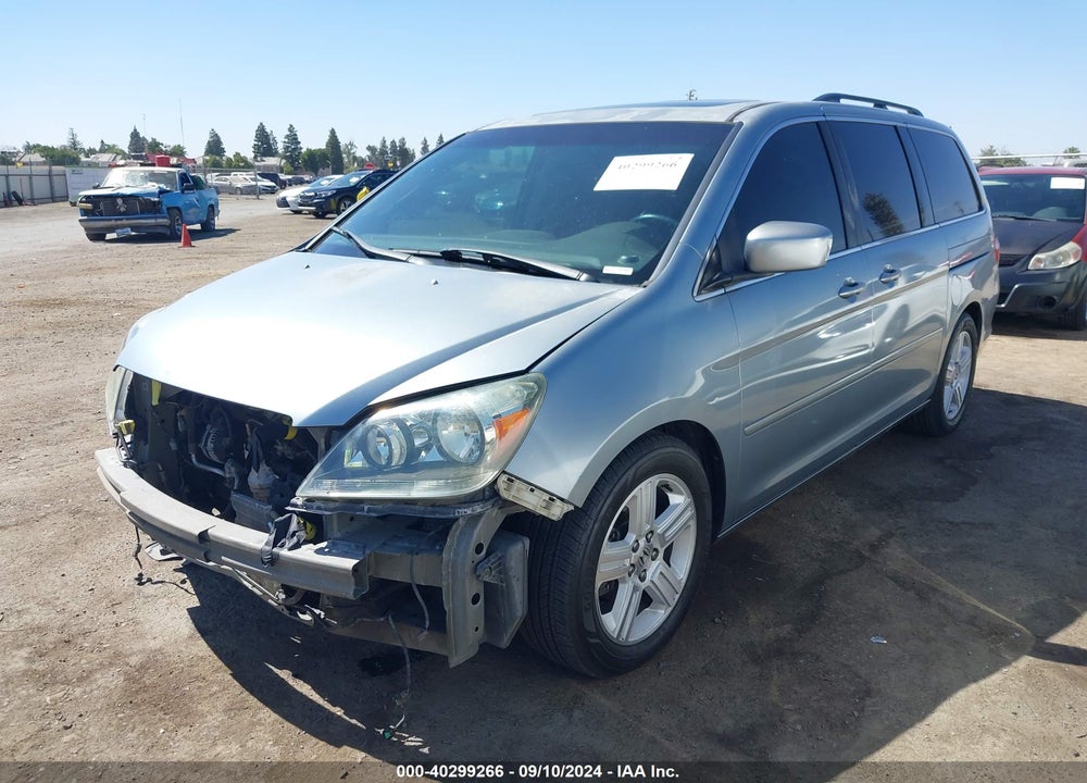 2005 HONDA ODYSSEY TOURING VIN: 5FNRL38895B128692