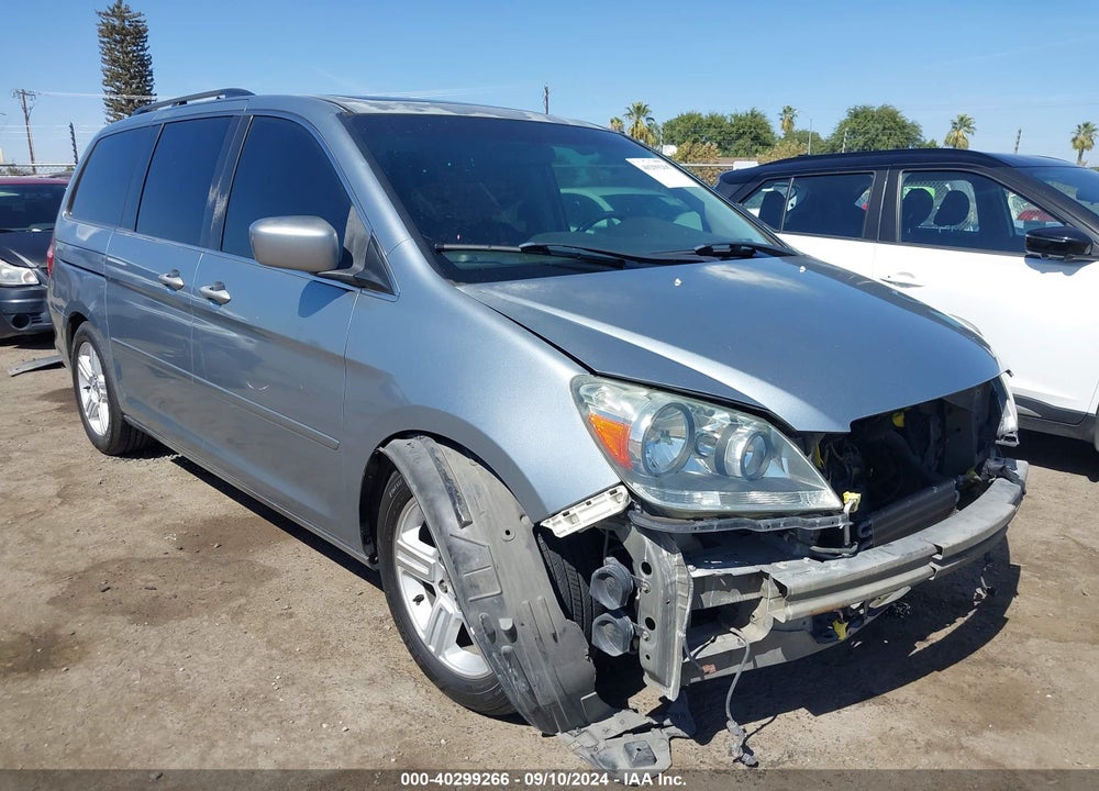 2005 HONDA ODYSSEY TOURING VIN: 5FNRL38895B128692