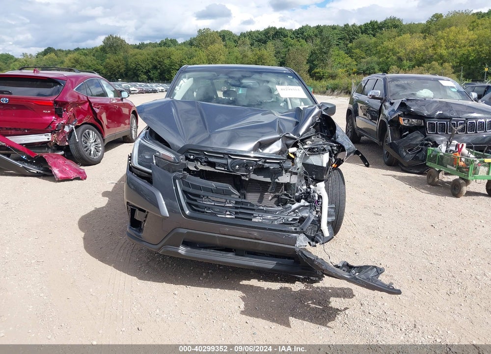2022 SUBARU FORESTER VIN: JF2SKAAC1NH449537