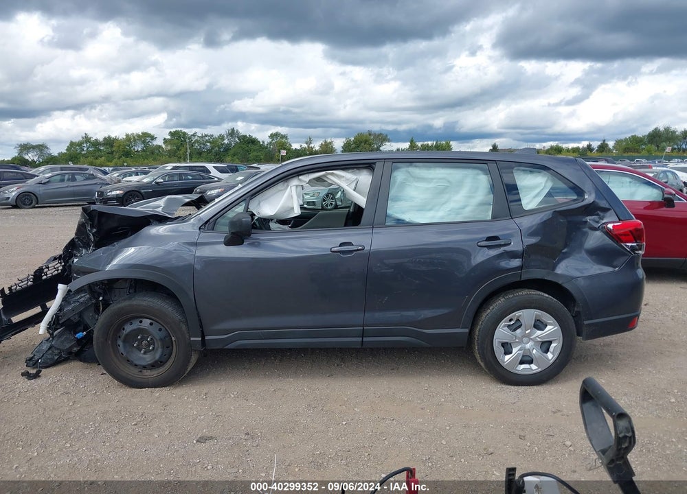 2022 SUBARU FORESTER VIN: JF2SKAAC1NH449537