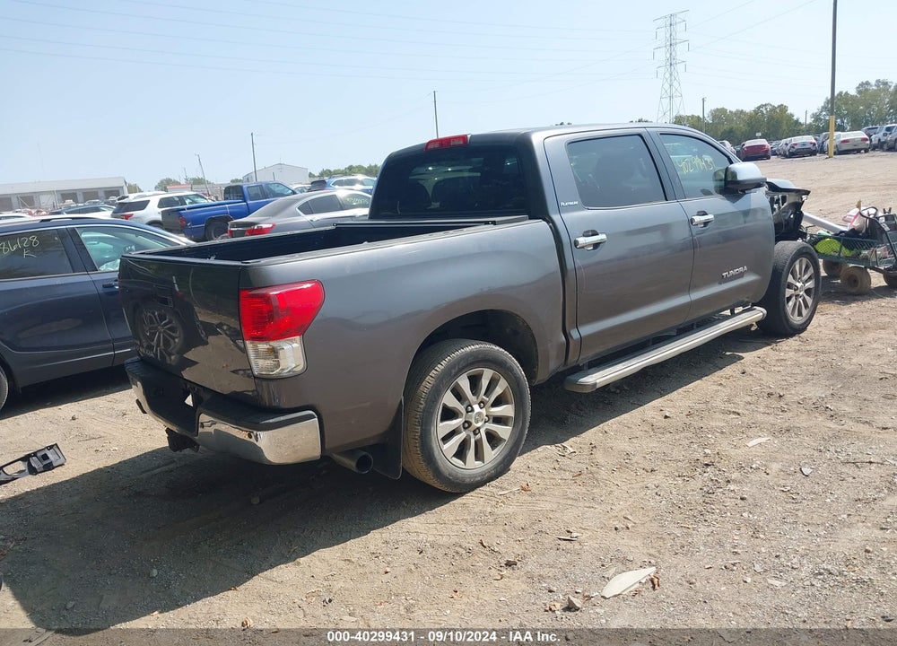 2011 TOYOTA TUNDRA LIMITED 5.7L V8 VIN: 5TFFY5F16BX102865