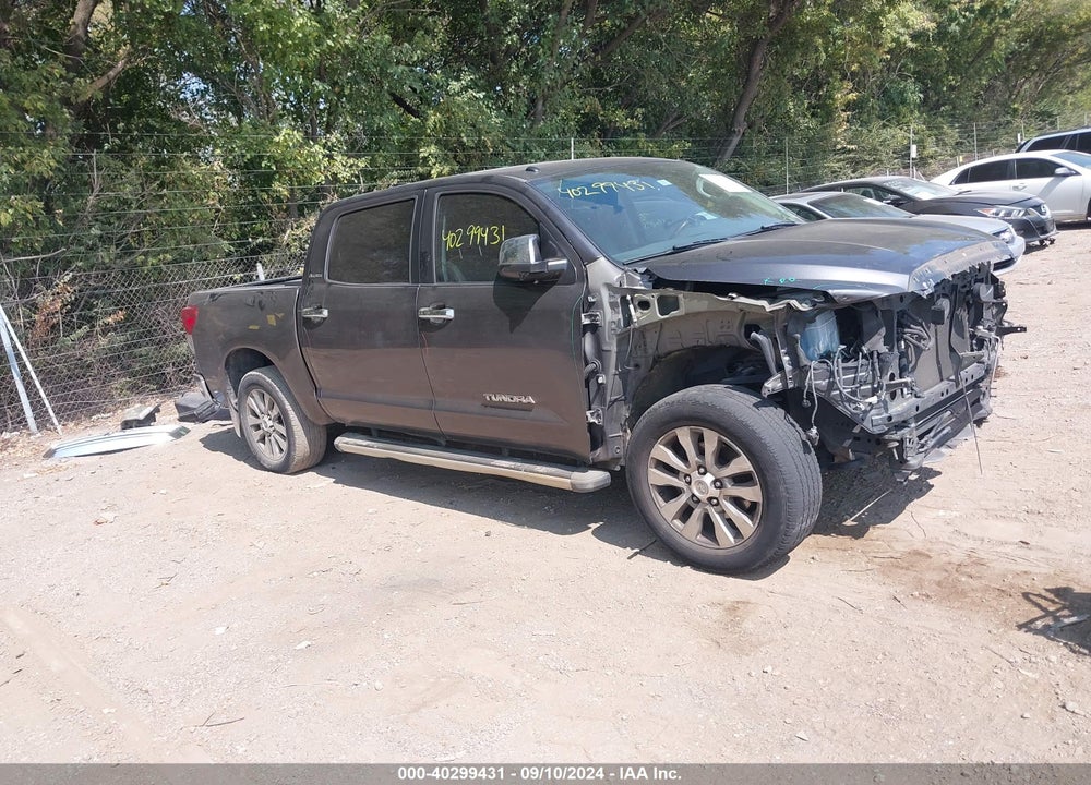 2011 TOYOTA TUNDRA LIMITED 5.7L V8 VIN: 5TFFY5F16BX102865