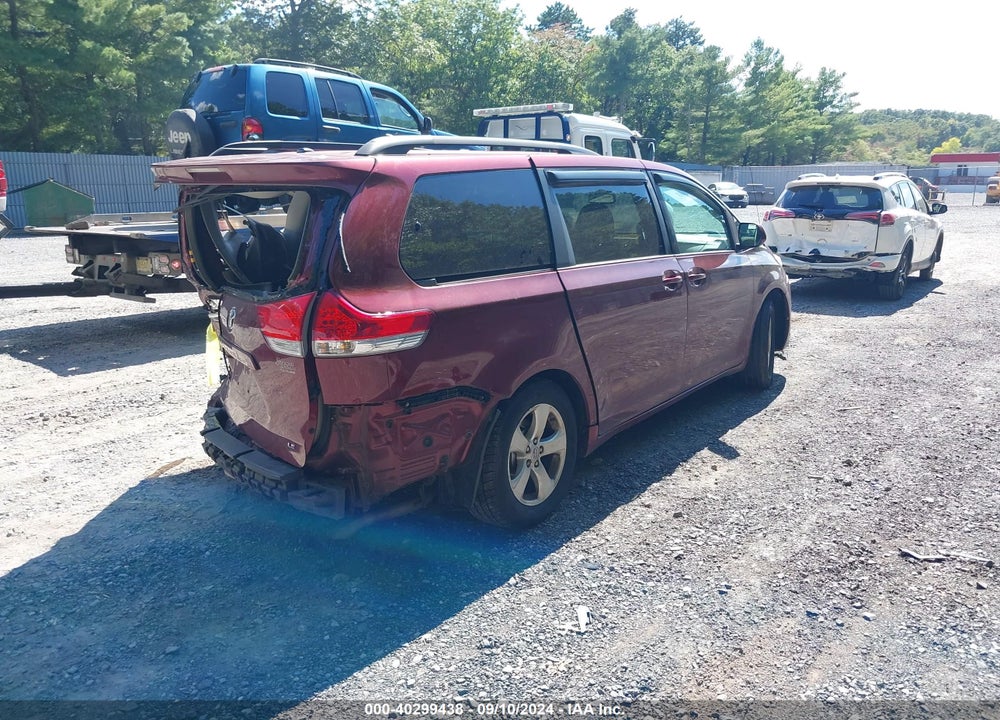 2013 TOYOTA SIENNA LE V6 8 PASSENGER VIN: 5TDKK3DC6DS320466