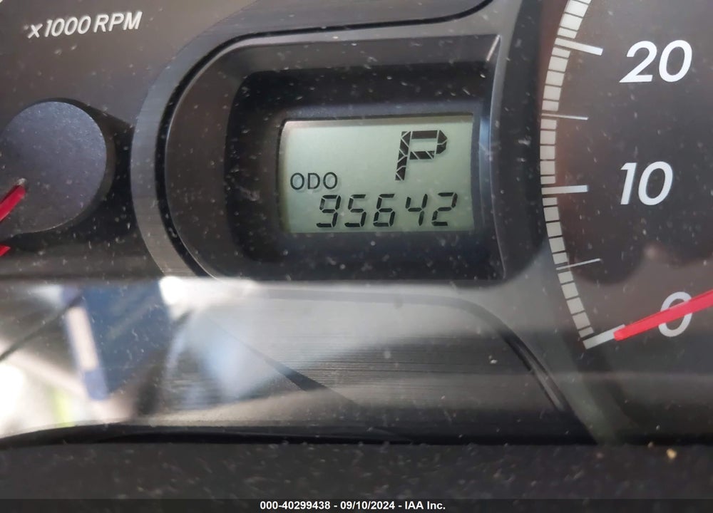 2013 TOYOTA SIENNA LE V6 8 PASSENGER VIN: 5TDKK3DC6DS320466