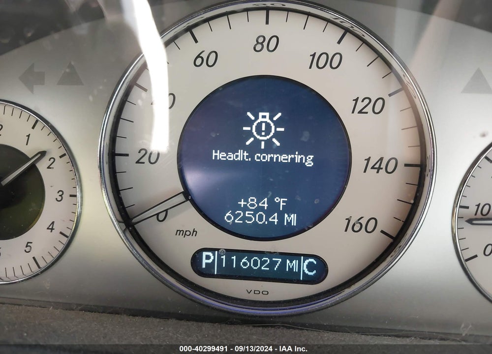 2004 MERCEDES-BENZ E 500 VIN: WDBUF70J94A572040