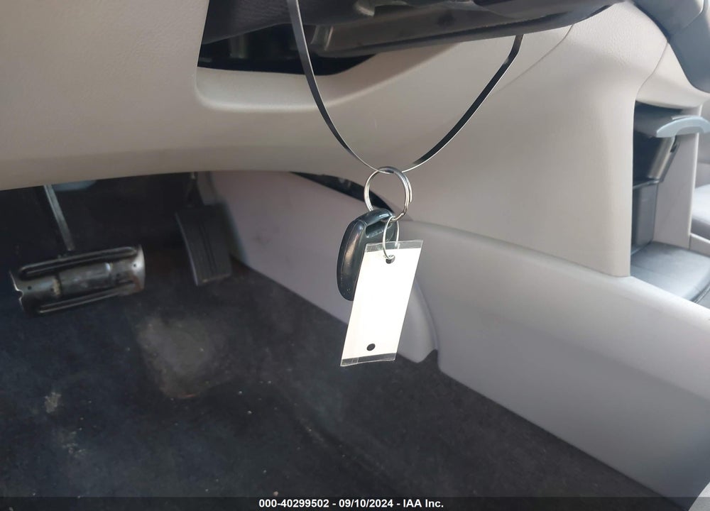 2009 HONDA ACCORD 2.4 LX VIN: 1HGCP263X9A193577