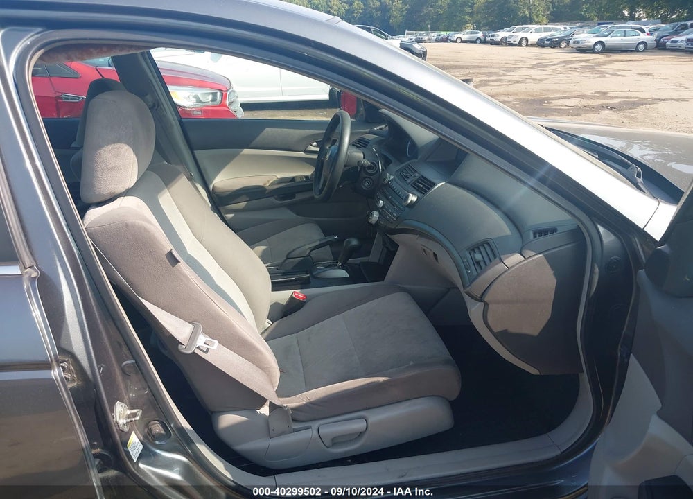 2009 HONDA ACCORD 2.4 LX VIN: 1HGCP263X9A193577