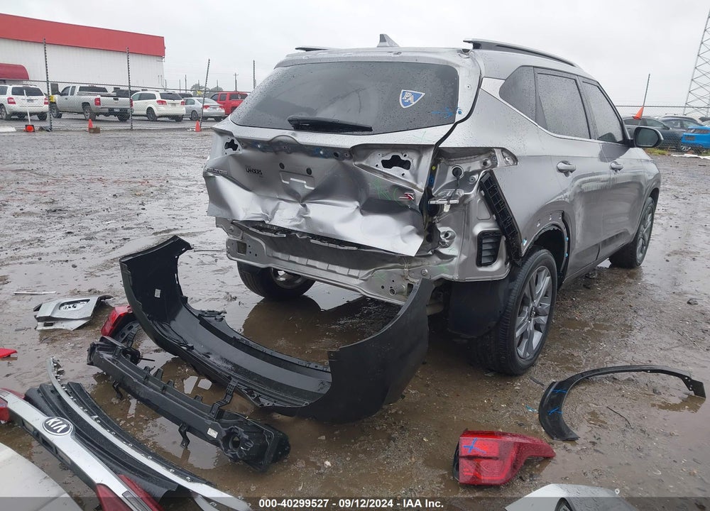 2021 KIA SELTOS S VIN: KNDEU2AAXM7060135