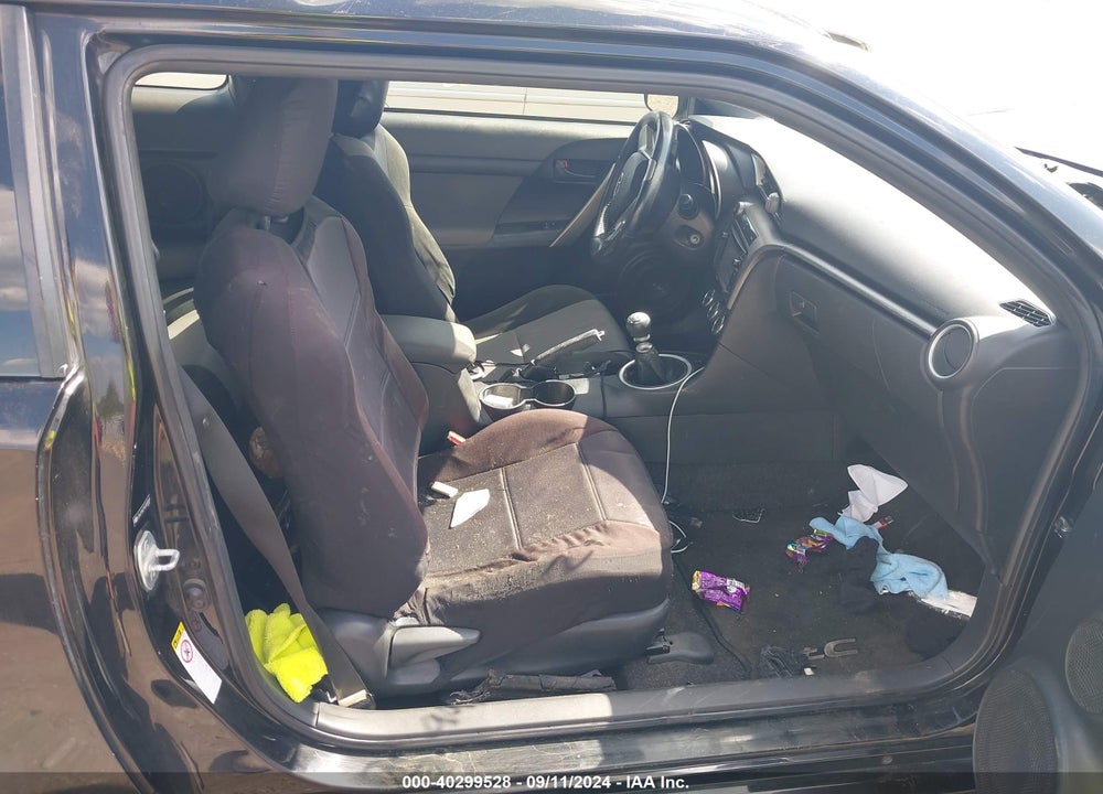 2014 SCION TC VIN: JTKJF5C71E3070064