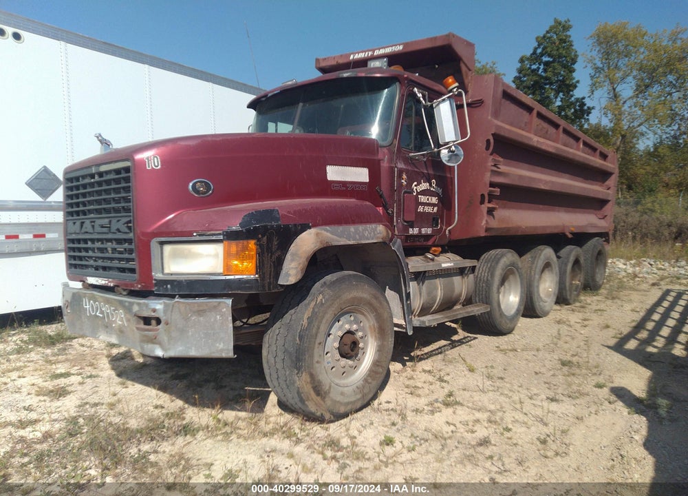 1996 MACK CL713 CL700 VIN: 1M2AD09C8TW003666