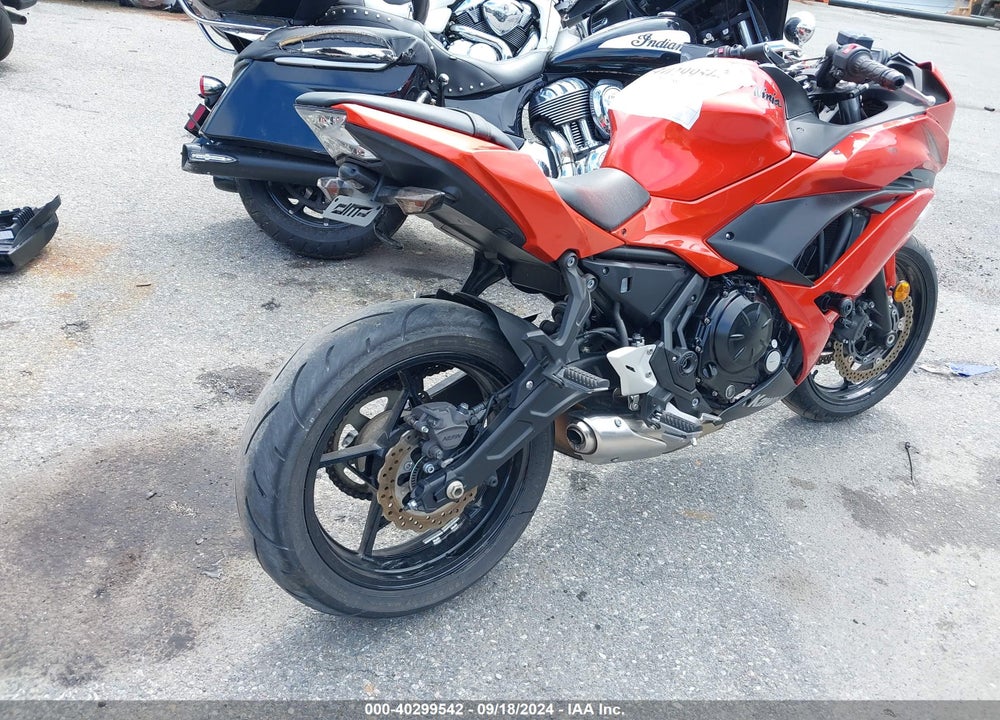 2017 KAWASAKI EX650 J VIN: JKAEXEJ10HDA00894