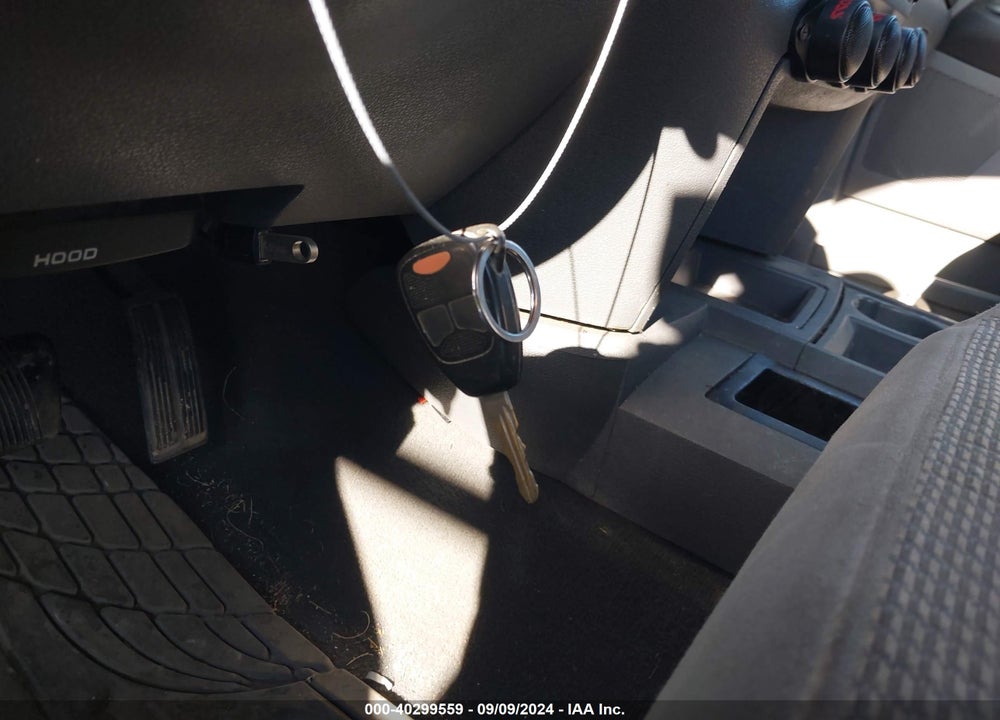 2007 DODGE RAM 1500 SLT VIN: 3D7KR19D77G801983