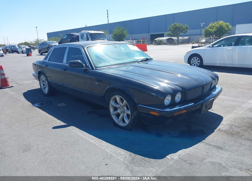 2001 JAGUAR XJR VIN: SAJDA15B21MF36140