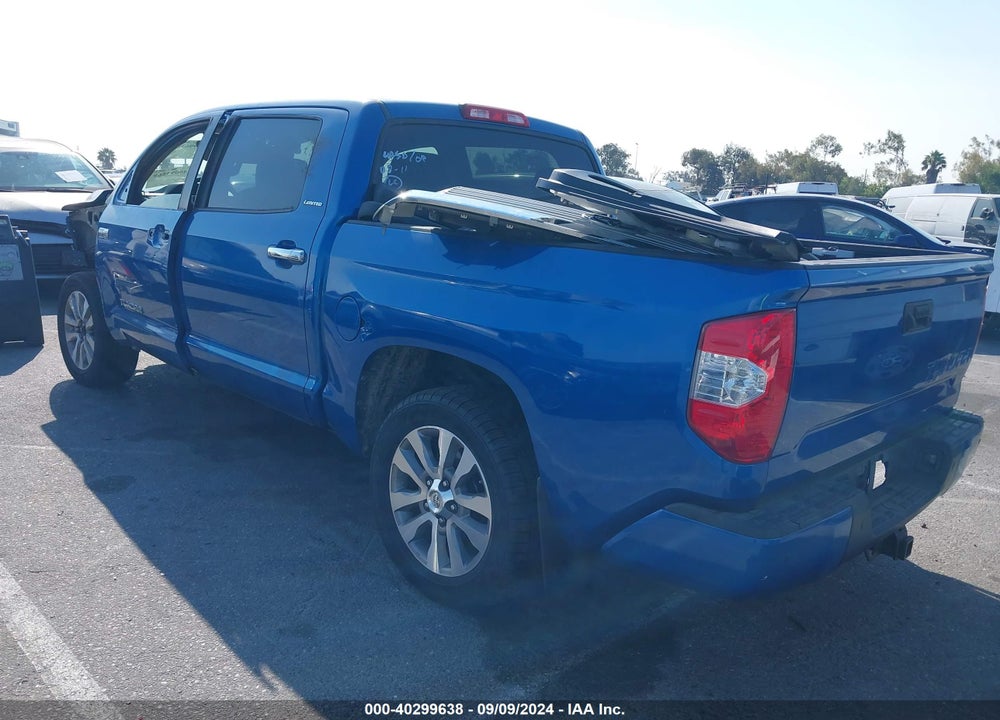 2017 TOYOTA TUNDRA LIMITED 5.7L V8 VIN: 5TFFY5F11HX224395