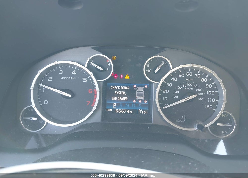 2017 TOYOTA TUNDRA LIMITED 5.7L V8 VIN: 5TFFY5F11HX224395