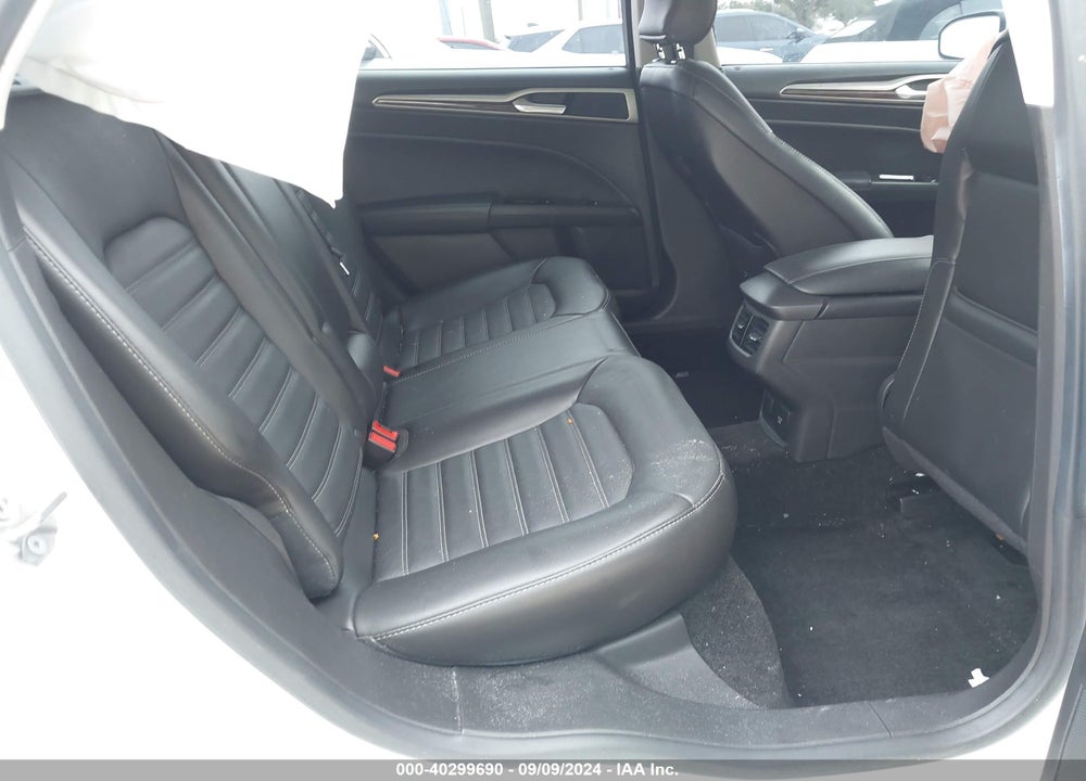 2015 FORD FUSION SE VIN: 3FA6P0H93FR224208