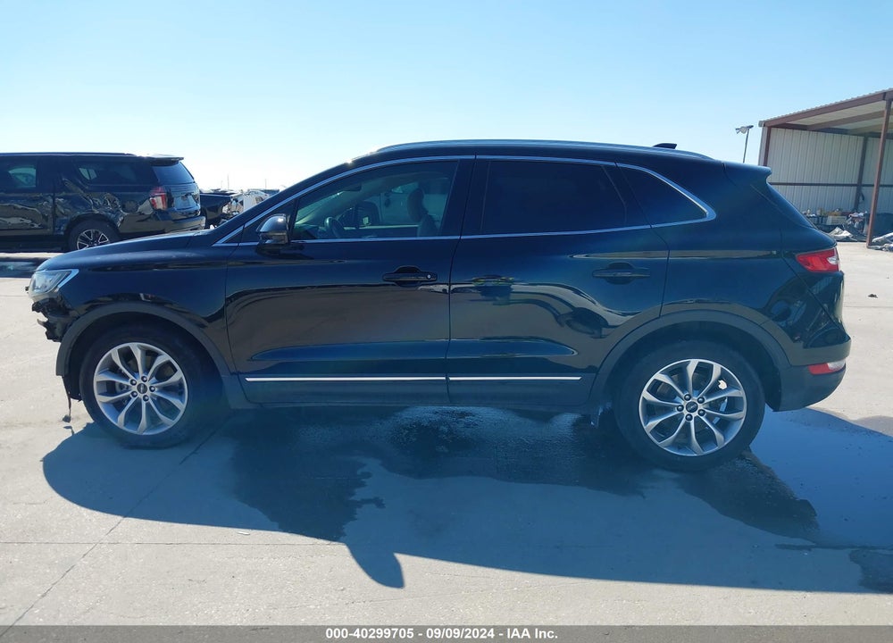 2018 LINCOLN MKC SELECT VIN: 5LMCJ2C90JUL23631