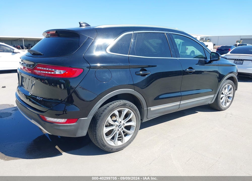 2018 LINCOLN MKC SELECT VIN: 5LMCJ2C90JUL23631