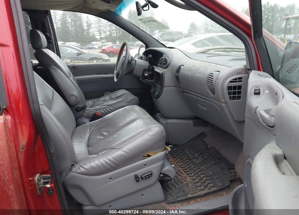 2000 DODGE GRAND CARAVAN ES VIN: 1B4GP74L6YB710072