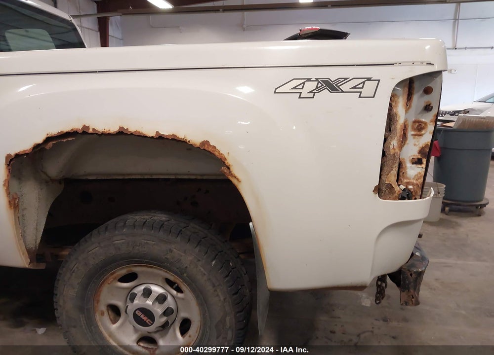 2009 SIERRA GMC  2500HD WORK TRUCK VIN: 1GTHK49K39E137538