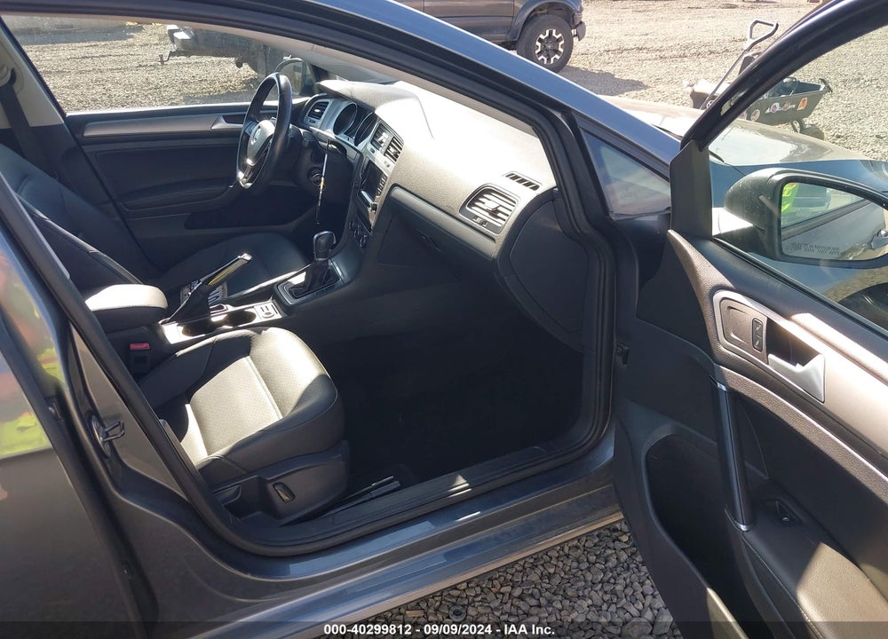 2015 VOLKSWAGEN GOLF TSI S 4-DOOR VIN: 3VW217AU2FM013738