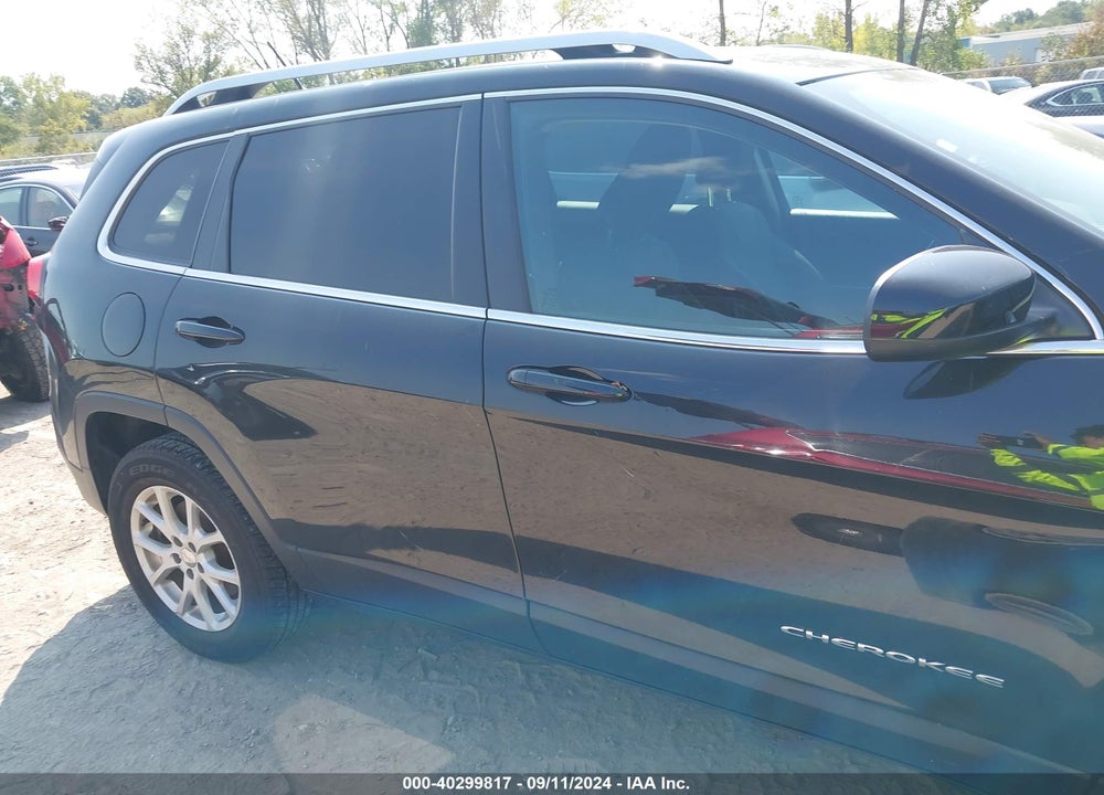 2015 JEEP CHEROKEE LATITUDE VIN: 1C4PJMCB8FW641600