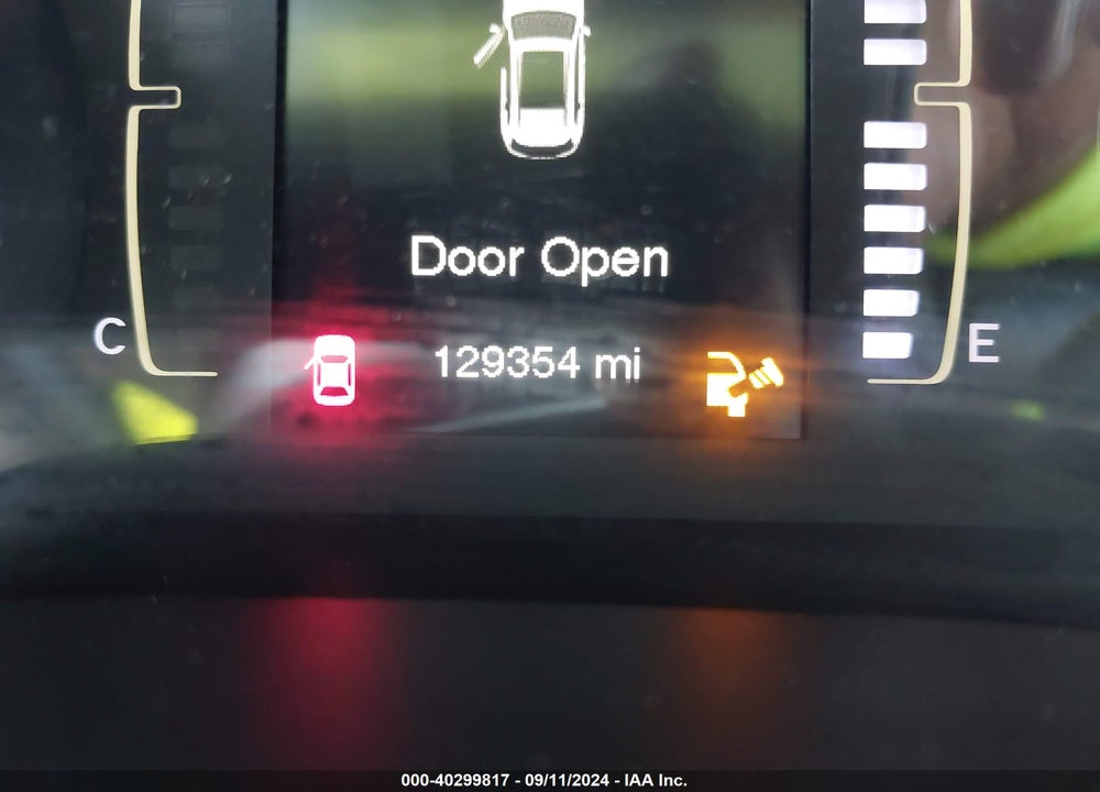 2015 JEEP CHEROKEE LATITUDE VIN: 1C4PJMCB8FW641600