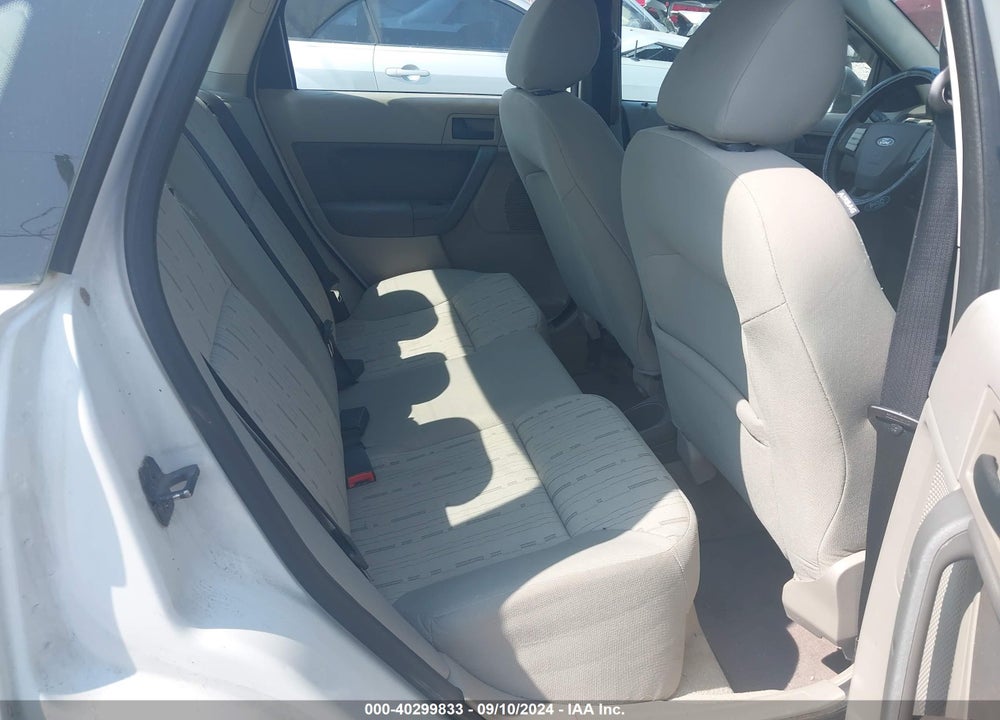 2010 FORD FOCUS SE VIN: 1FAHP3FNXAW114014