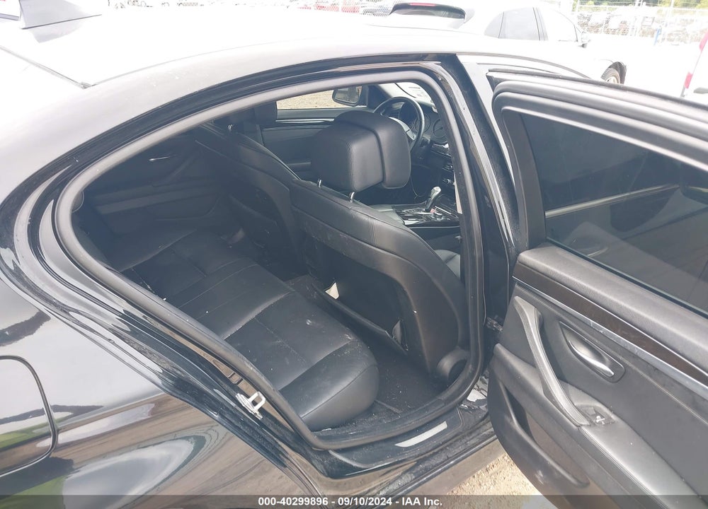 2011 BMW 528I VIN: WBAFR1C53BC750875