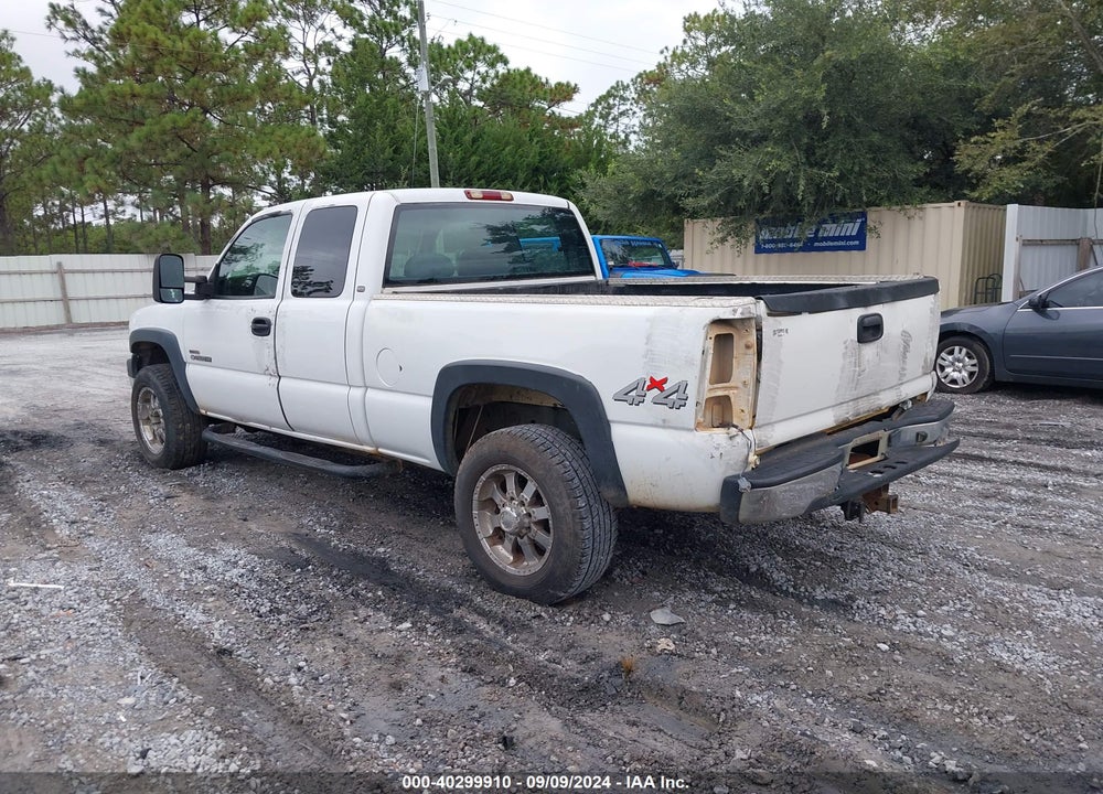 2002 CHEVROLET SILVERADO 2500HD VIN: 1GCHK29182E239600