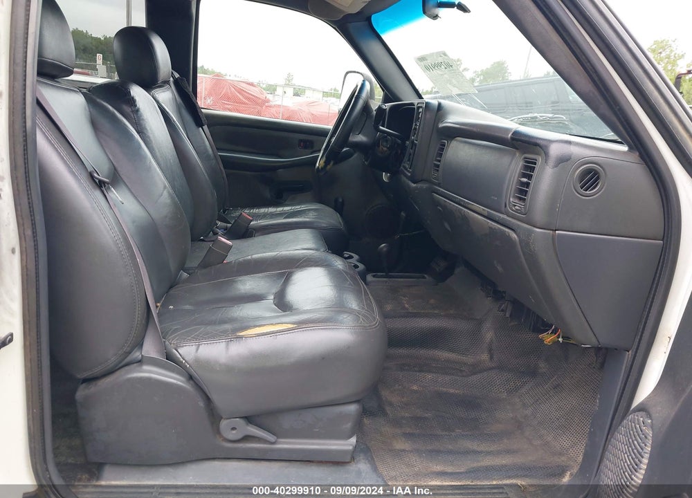 2002 CHEVROLET SILVERADO 2500HD VIN: 1GCHK29182E239600
