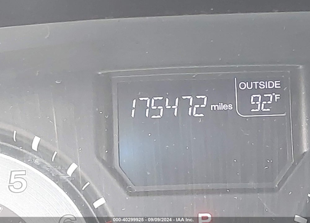 2011 HONDA ODYSSEY EX VIN: 5FNRL5H45BB009817