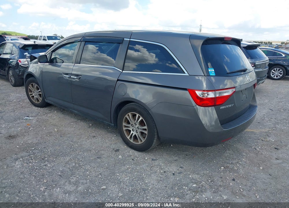 2011 HONDA ODYSSEY EX VIN: 5FNRL5H45BB009817
