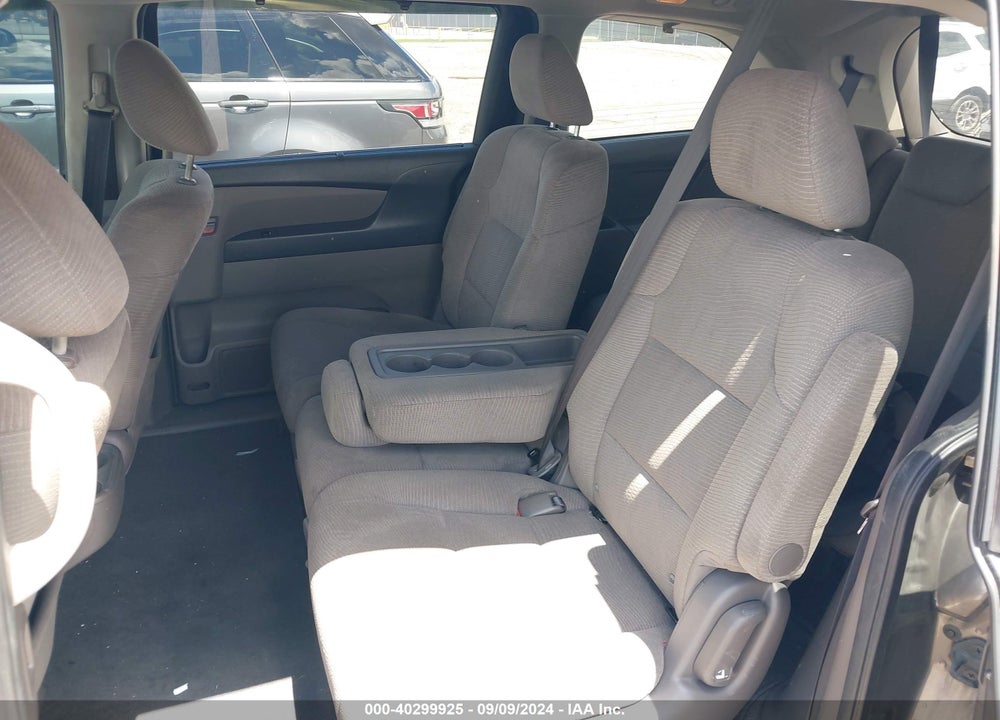 2011 HONDA ODYSSEY EX VIN: 5FNRL5H45BB009817