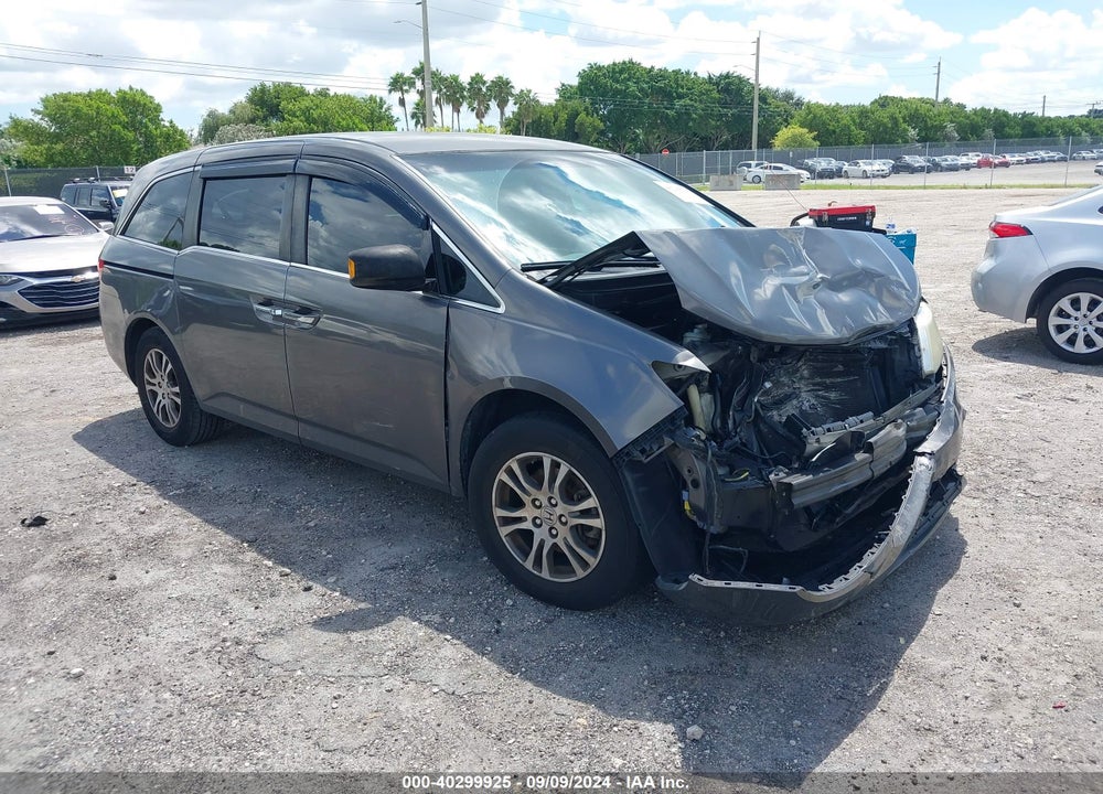 2011 HONDA ODYSSEY EX VIN: 5FNRL5H45BB009817