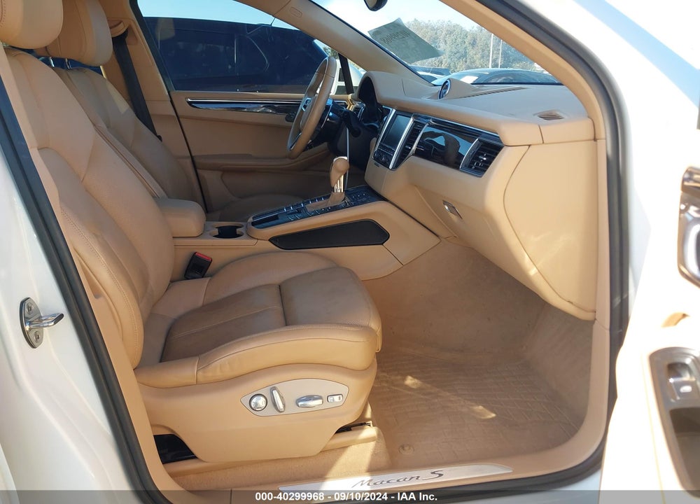 2015 PORSCHE MACAN S VIN: WP1AB2A57FLB68180