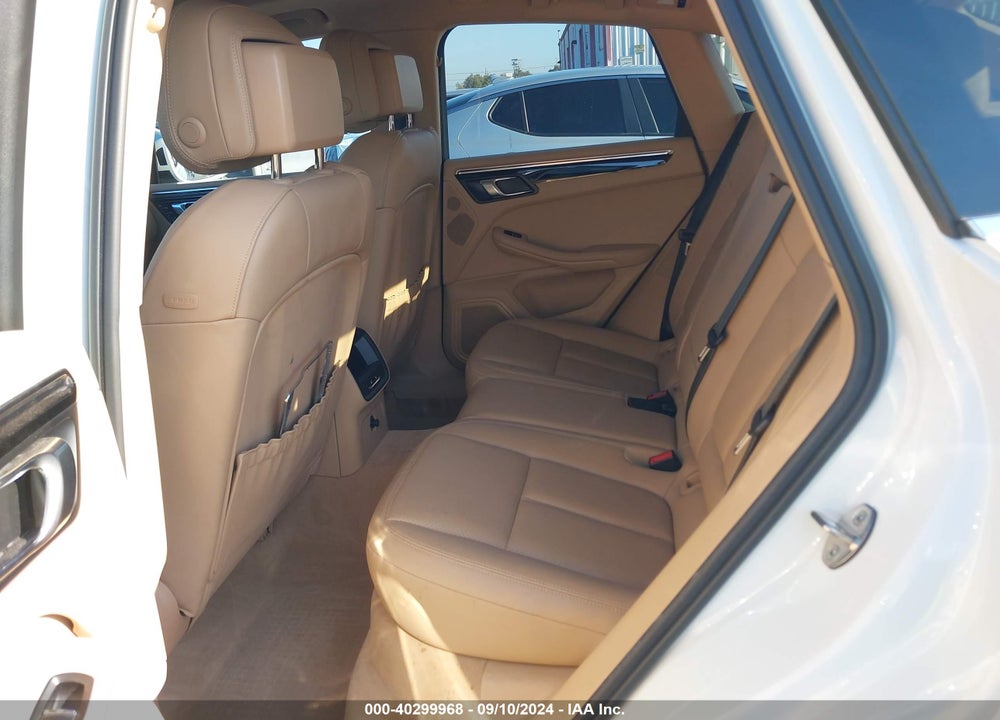 2015 PORSCHE MACAN S VIN: WP1AB2A57FLB68180