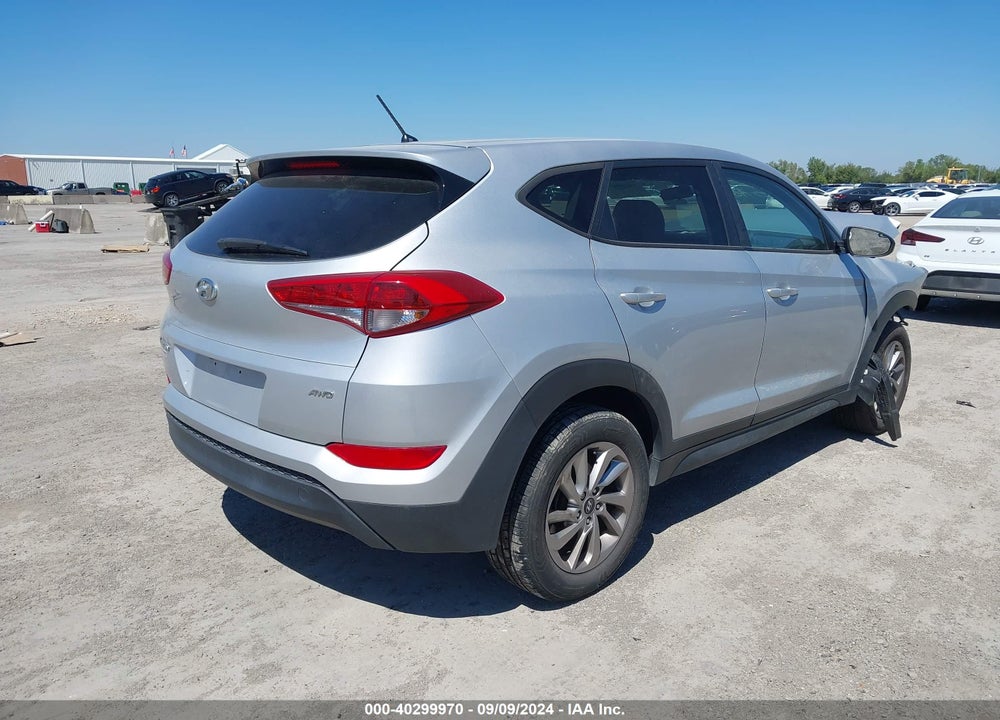 2018 HYUNDAI TUCSON SE VIN: KM8J2CA43JU814392