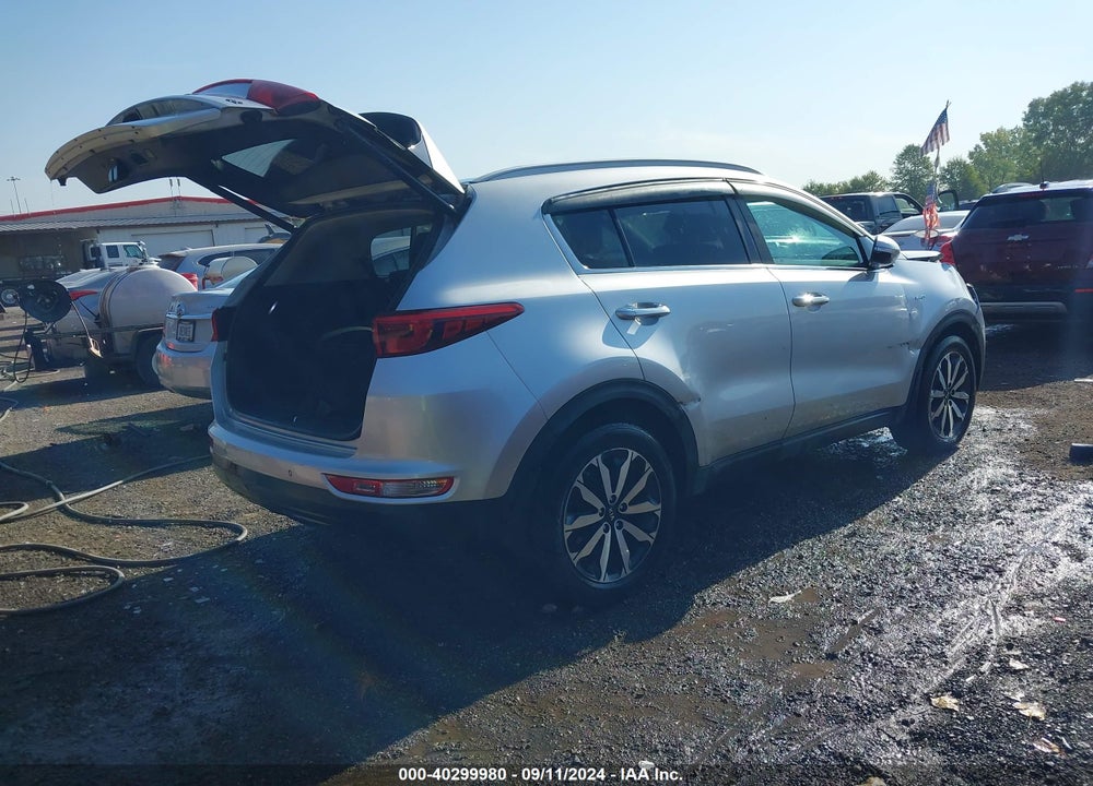 2017 KIA SPORTAGE EX VIN: KNDPNCAC7H7280609