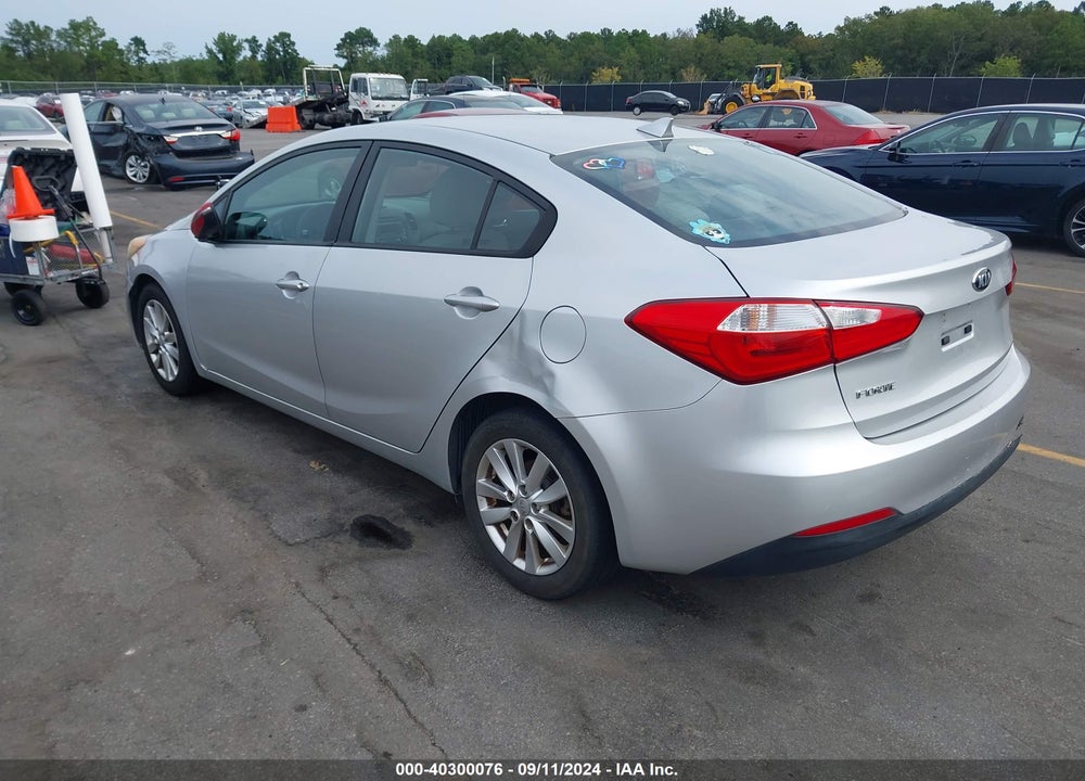 2015 KIA FORTE LX VIN: KNAFX4A61F5256110