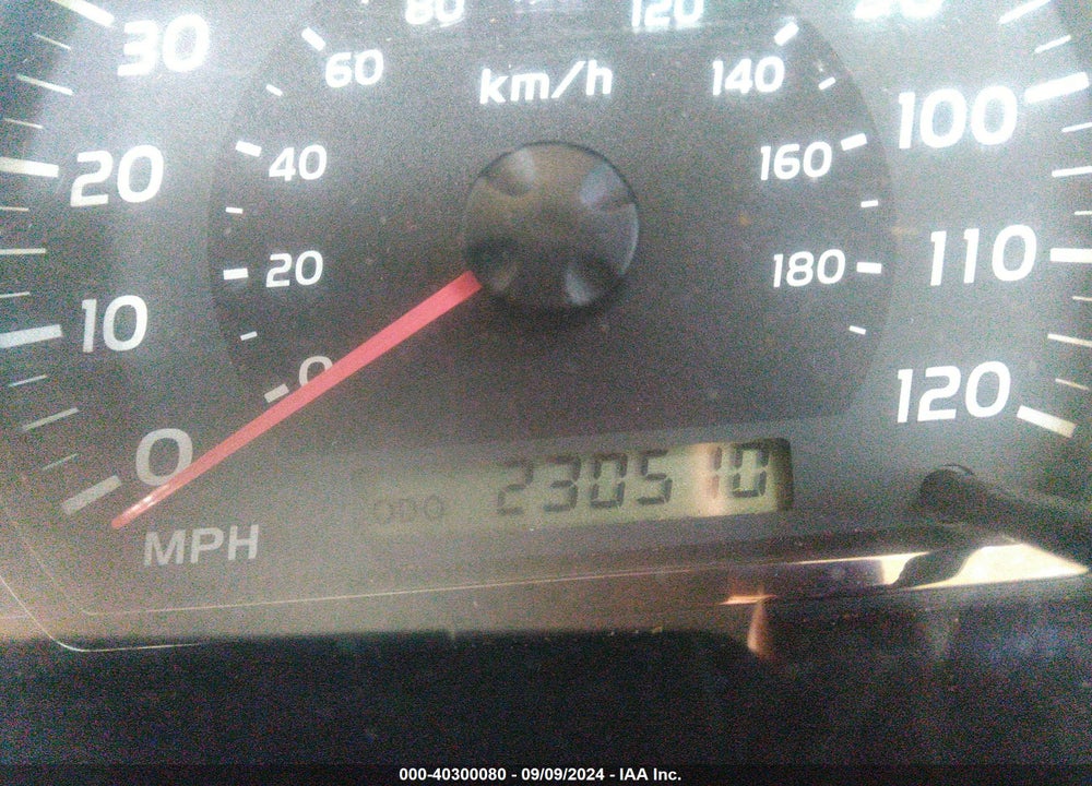 2005 TOYOTA TUNDRA SR5 V8 VIN: 5TBET34105S479535