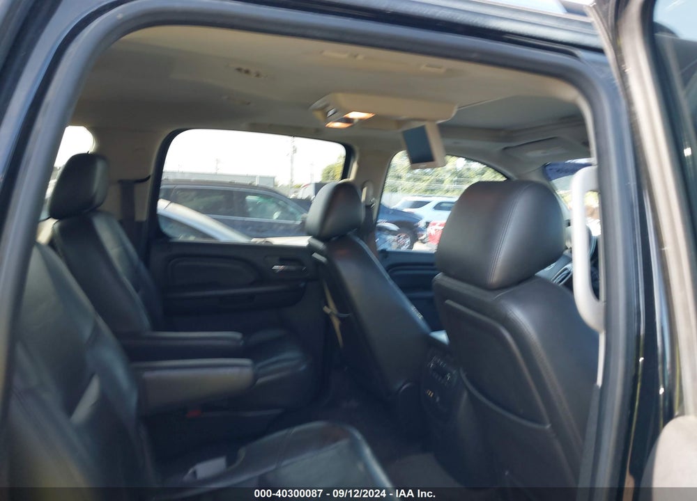 2013 GMC YUKON XL 1500 DENALI VIN: 1GKS1MEF8DR119303