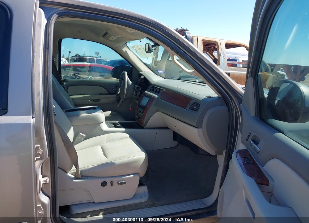 2008 CHEVROLET SILVERADO 1500 LTZ VIN: 3GCEC13J08G245850