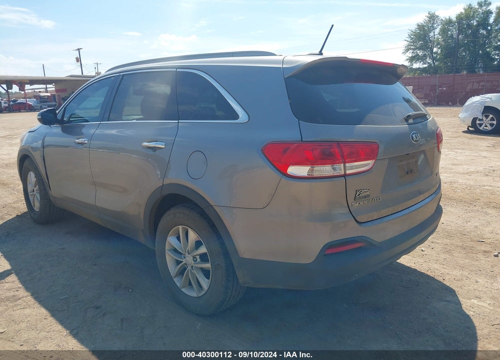 2017 KIA SORENTO 2.4L LX VIN: 5XYPG4A37HG294108