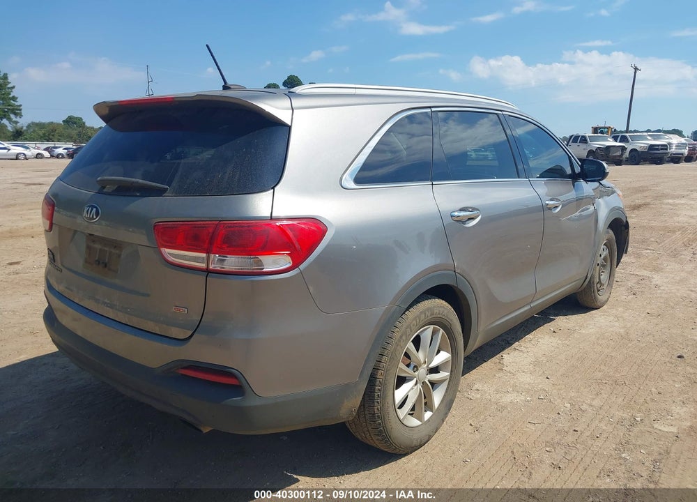 2017 KIA SORENTO 2.4L LX VIN: 5XYPG4A37HG294108