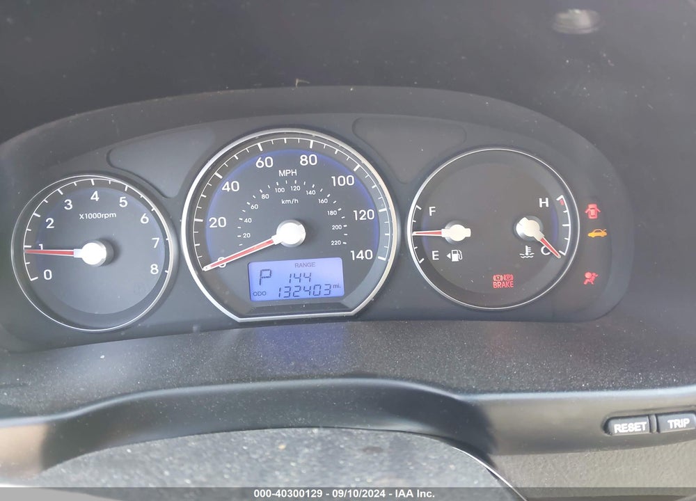 2011 HYUNDAI SANTA FE GLS VIN: 5XYZGDAB5BG072559