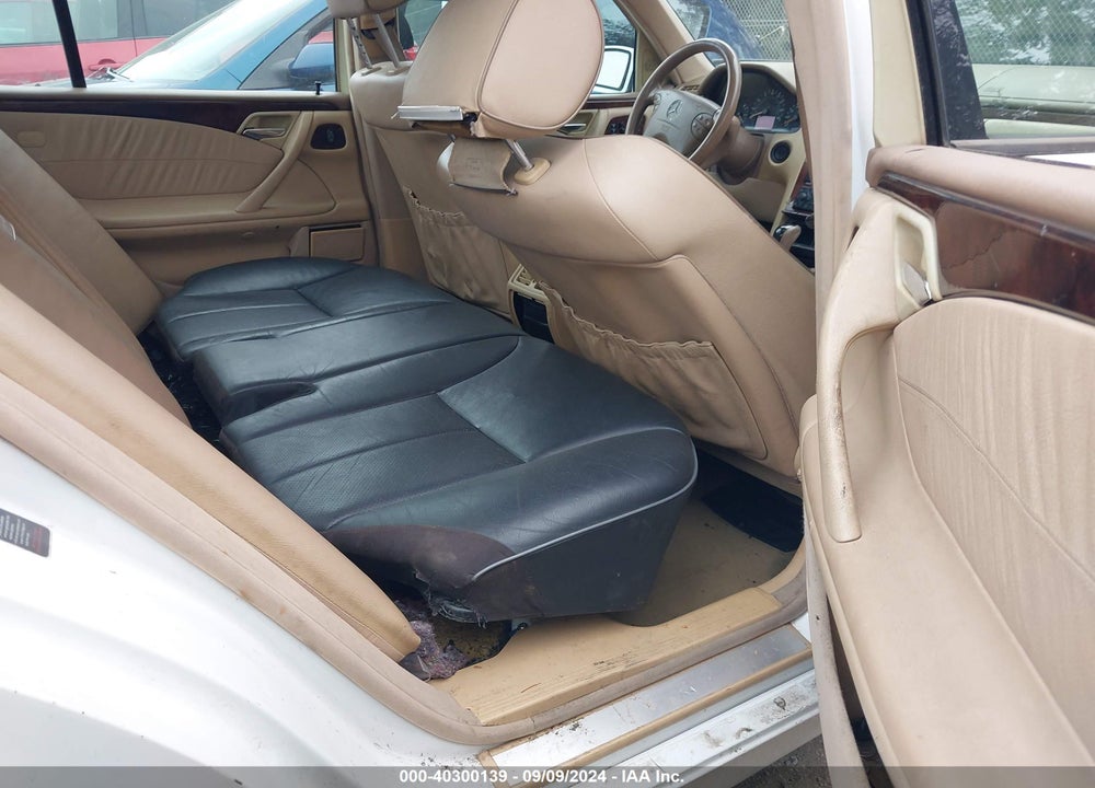 2001 MERCEDES-BENZ E 320 VIN: WDBJF65J21B281200